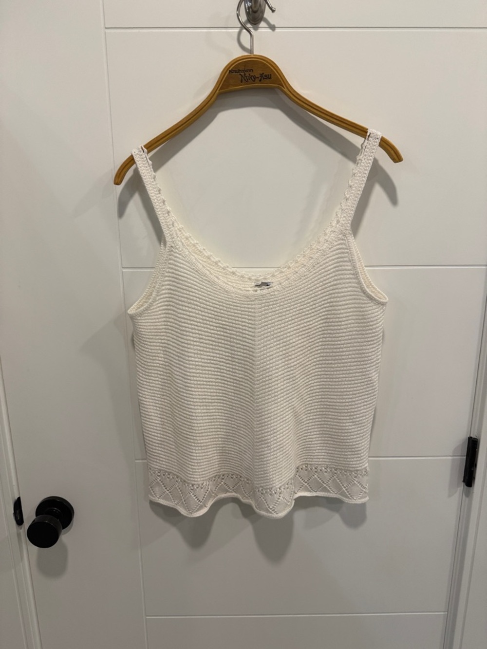 Kismet Cream Knit Lace-Trim Camisole size large